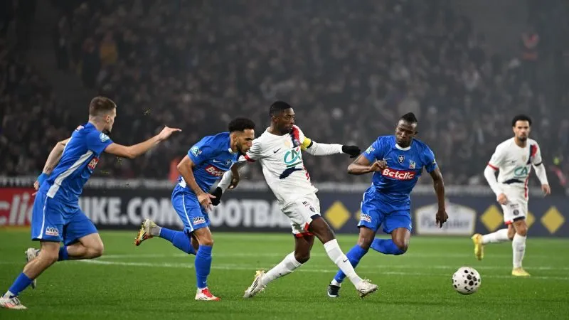 Giải đấu Ligue 1 diễn ra với sự tranh tài kịch tính của nhiều đội